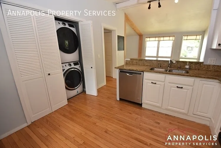 1210 Louis Rd — Photo 6