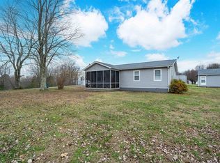 26 Mahaney Ln, Utica, KY 42376