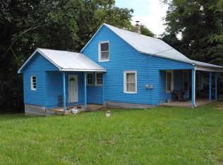 931 Countyline Church Rd SE, Floyd, VA 24091