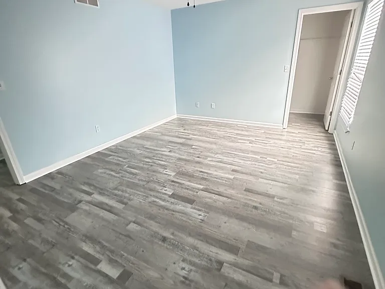 1108 Emma Ct — Photo 16