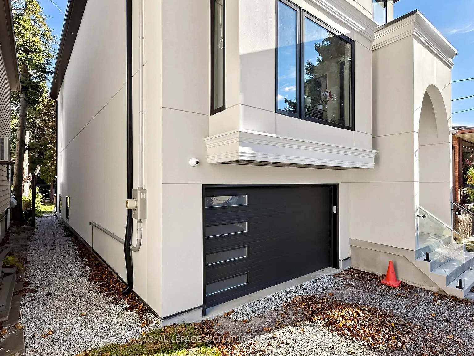 2 bed, $2,500 — Photo 2