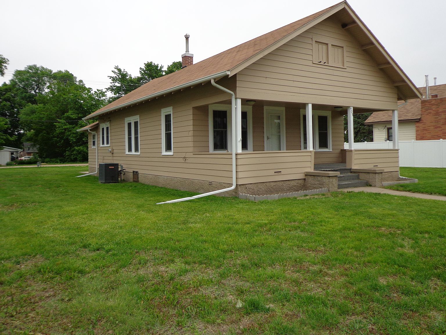 405 Calvert Ave, Elwood, NE 68937 Zillow