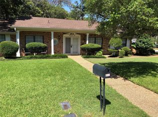 433 Englewood Ln, Hurst, TX 76053