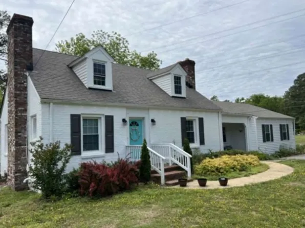 400-400A Showalter Rd, Yorktown, VA 23692