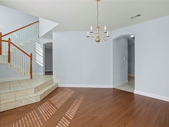 5th image of 3420 Meadow Cove Dr