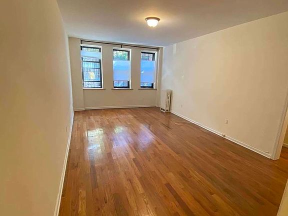 2nd image of 35 Orange St #2ER