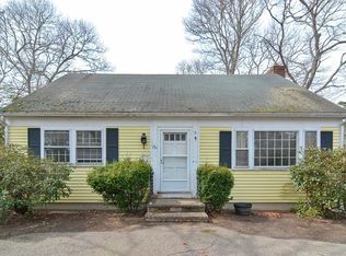 151 Dolphin Ln, Barnstable, MA 02630