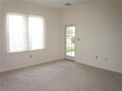2nd image of 1115 Heatherwood