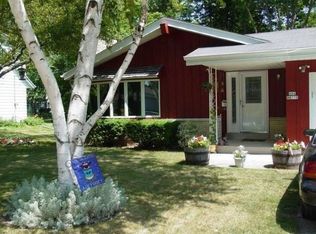 N86W6258 Brookdale Dr, Cedarburg, WI 53012