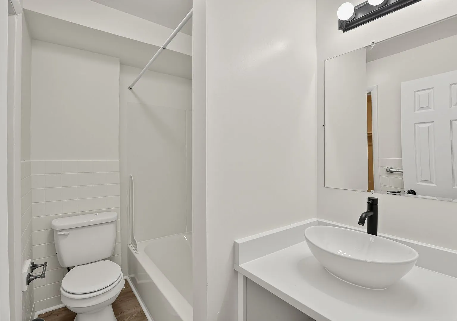 Renovated Runnemede Studio | Walk-In Closet + Updated Kitchen — Photo 3