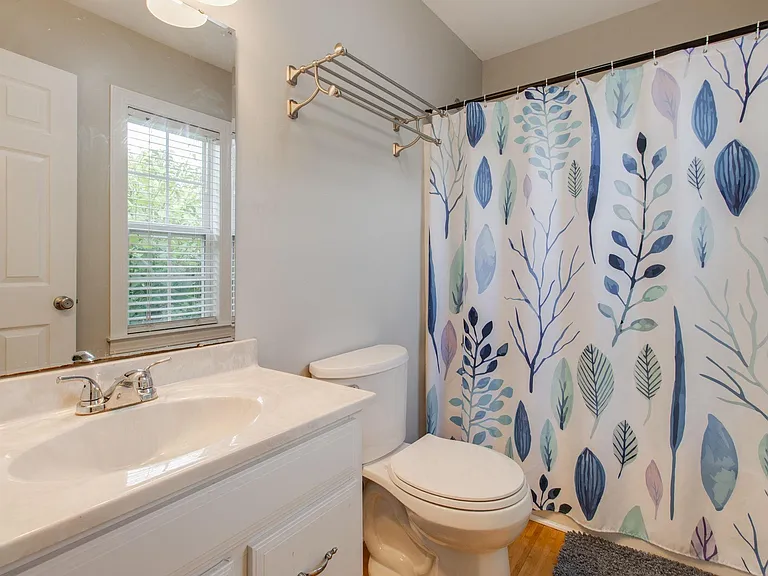 1029 Maxcy St — Photo 12
