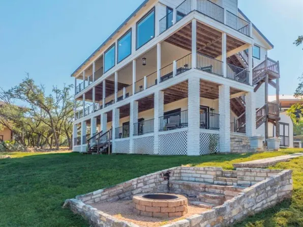 3900 Lake Park Cv, Lago Vista, TX 78645