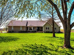 2136 Norwood Ave, Winterset, IA 50273