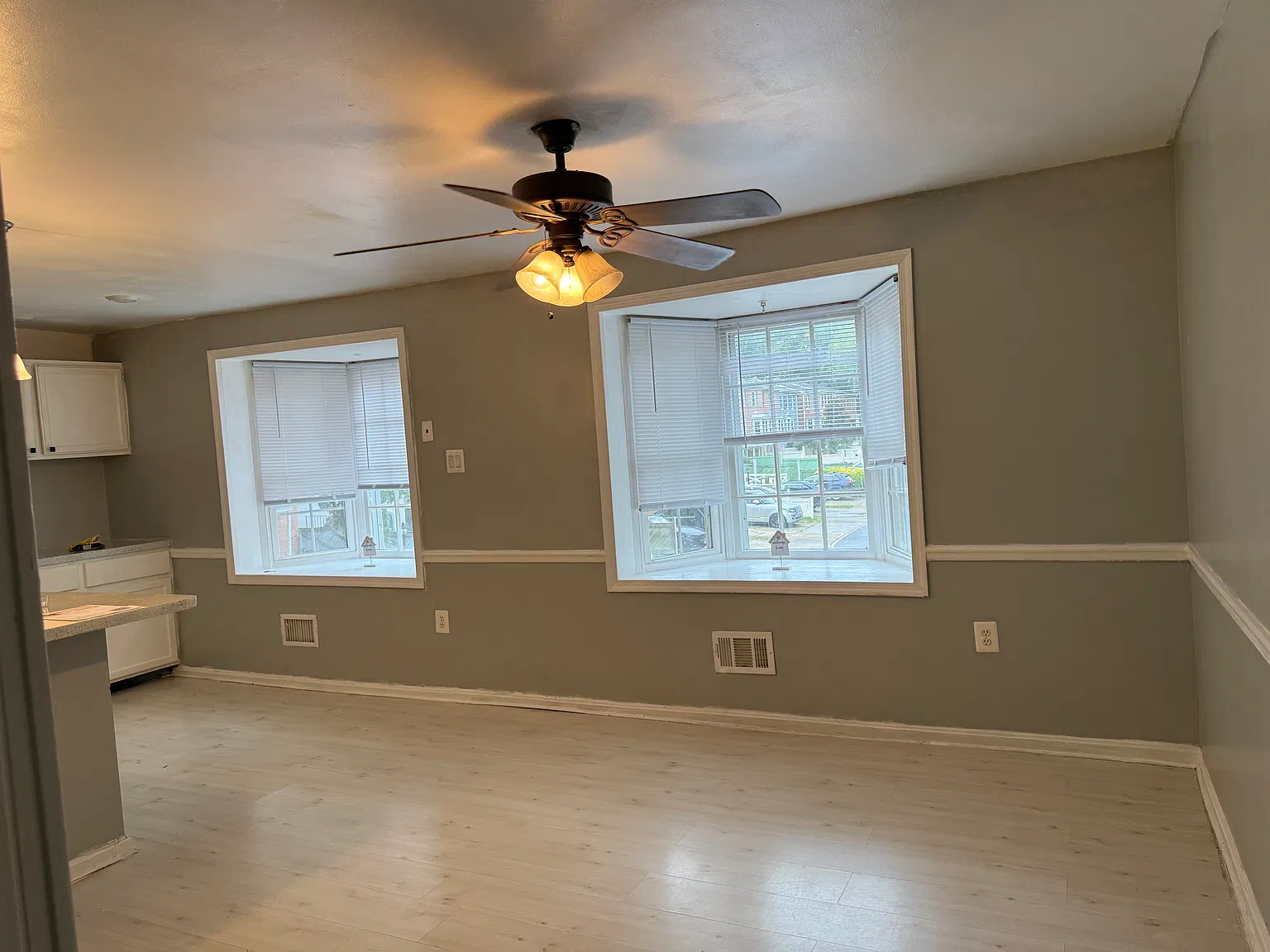 7925 Central Park Cir — Photo 3