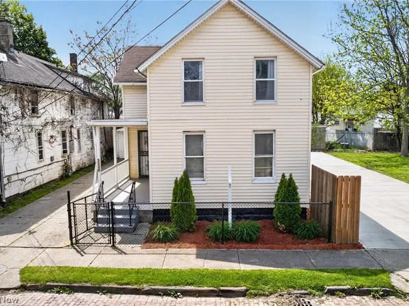 3346 W 59th Pl, Cleveland, OH 44102