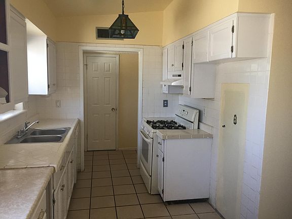 4th image of 5508 Sarah Anne Ave