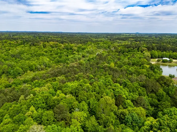 N White Oak Rd, Gladewater, TX 75647