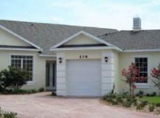208 Bauer Cir, Daytona Beach, FL 32124