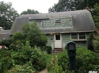 20 White Ave, Saint James, NY 11780