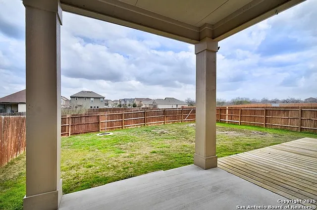 3302 Uresti Flds — Photo 27
