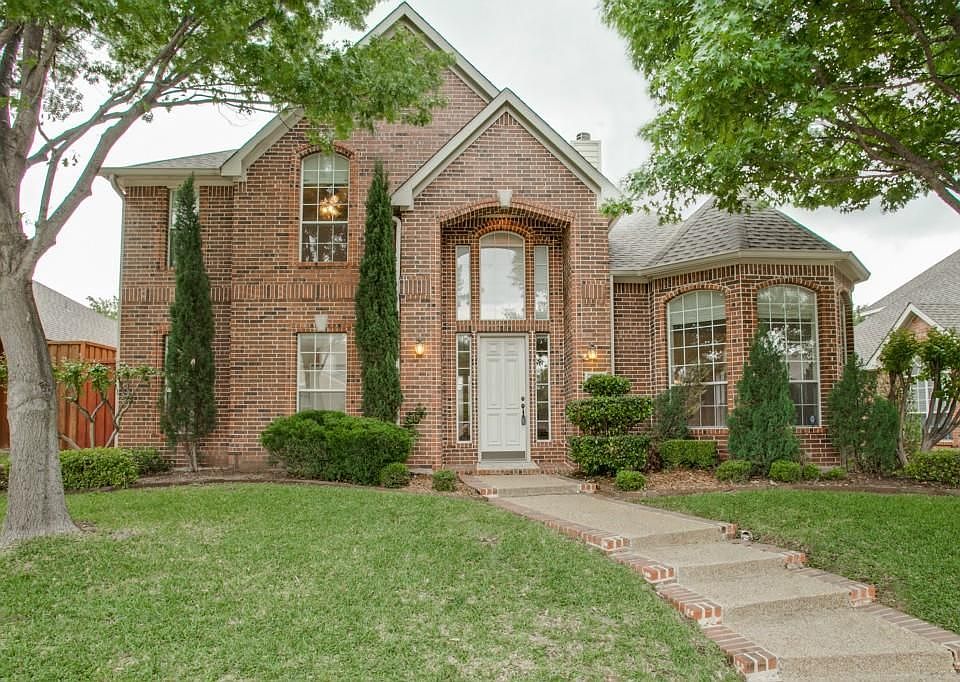 1st image of 601 Winged Foot Ln