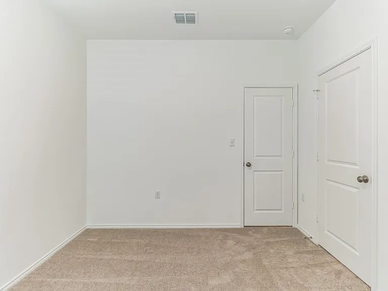2808 Schwartz Ln — Photo 13