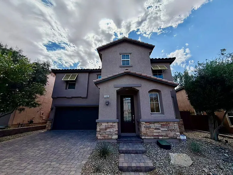 11183 Ranch Valley St — Photo 1