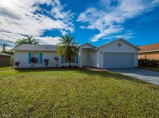 9030 Henry Rd, Fort Myers, FL 33967