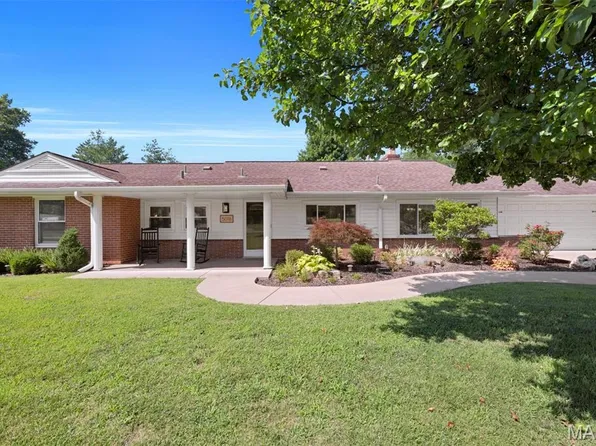5018 E Concord Rd, Saint Louis, MO 63128