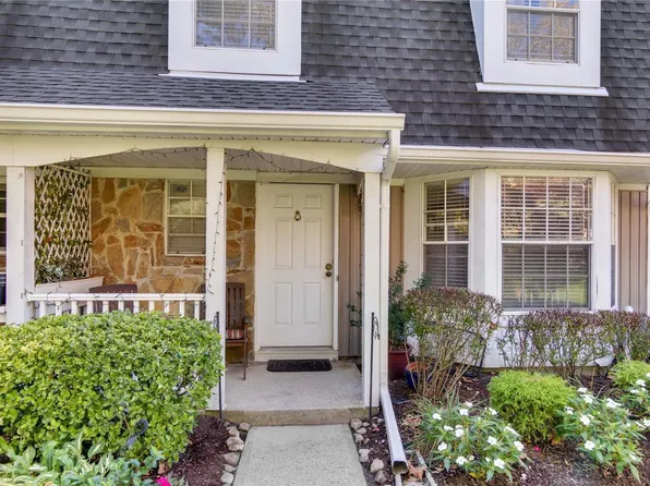 (undisclosed Address), Syosset, NY 11791