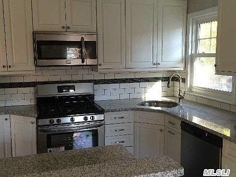 4th image of 40 Driscoll Ave