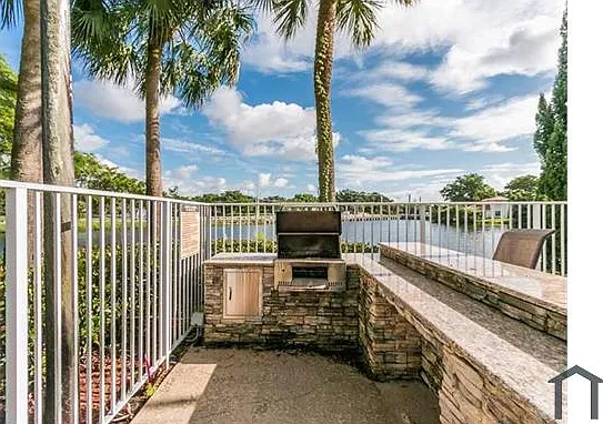 2 bed, 1145 sqft, $2,900 — Photo 2