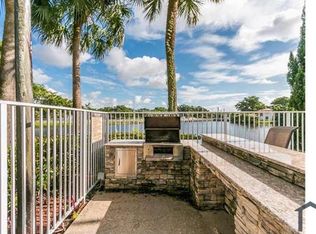 145 SW 96th Ter, Fort Lauderdale, FL 33324