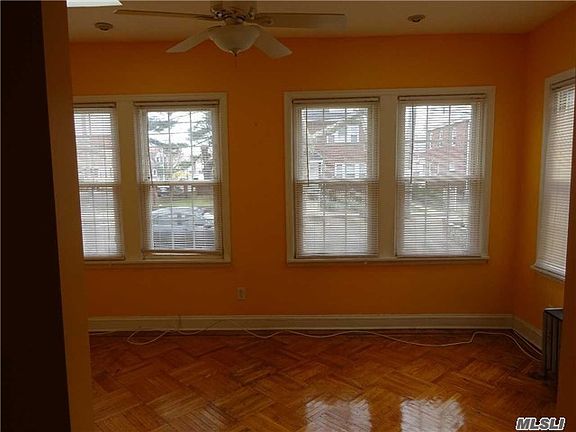 4th image of 11602 222nd St