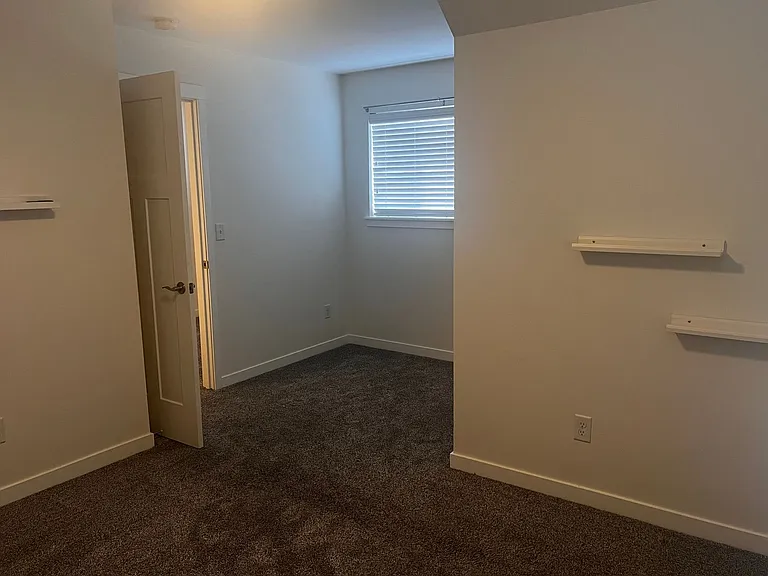 4704 Hadley St — Photo 15