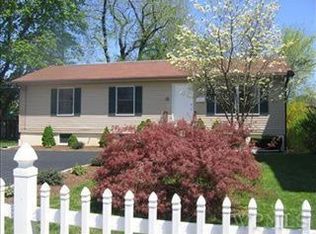 25 8th St, New Rochelle, NY 10801