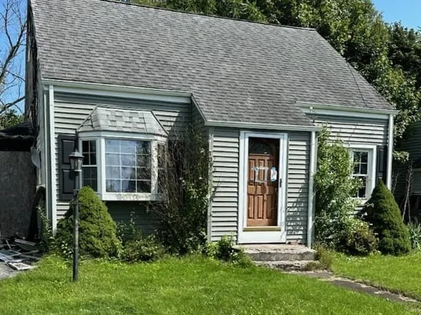 103 Lincoln St, Depew, NY 14043