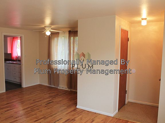 3rd image of 134 S Higgins Ave W