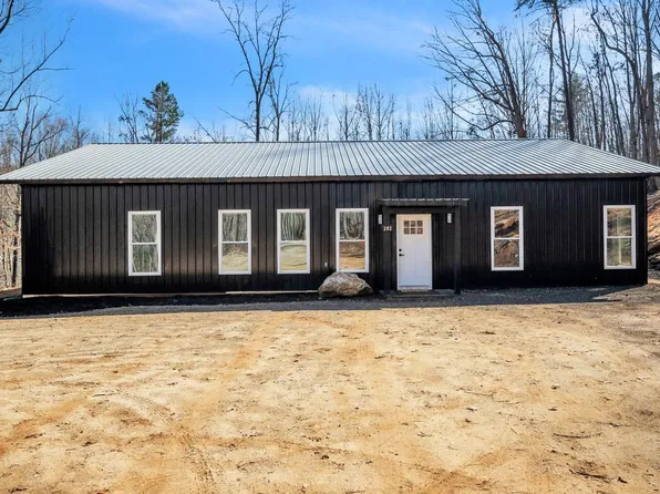 292 Rabbit Rd, Travelers Rest, SC 29690