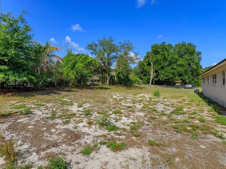 131 Langston Dr — Photo 18