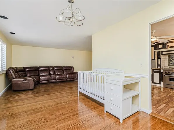 70 Figurea Avenue image 13 of 23