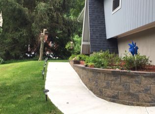 17 Burbank Rd, Hopewell Junction, NY 12533