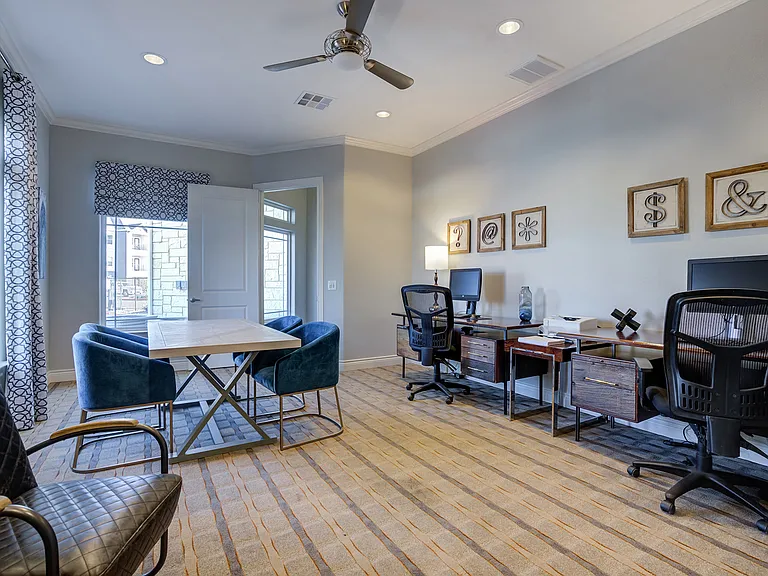 Residence at Midland — Photo 6
