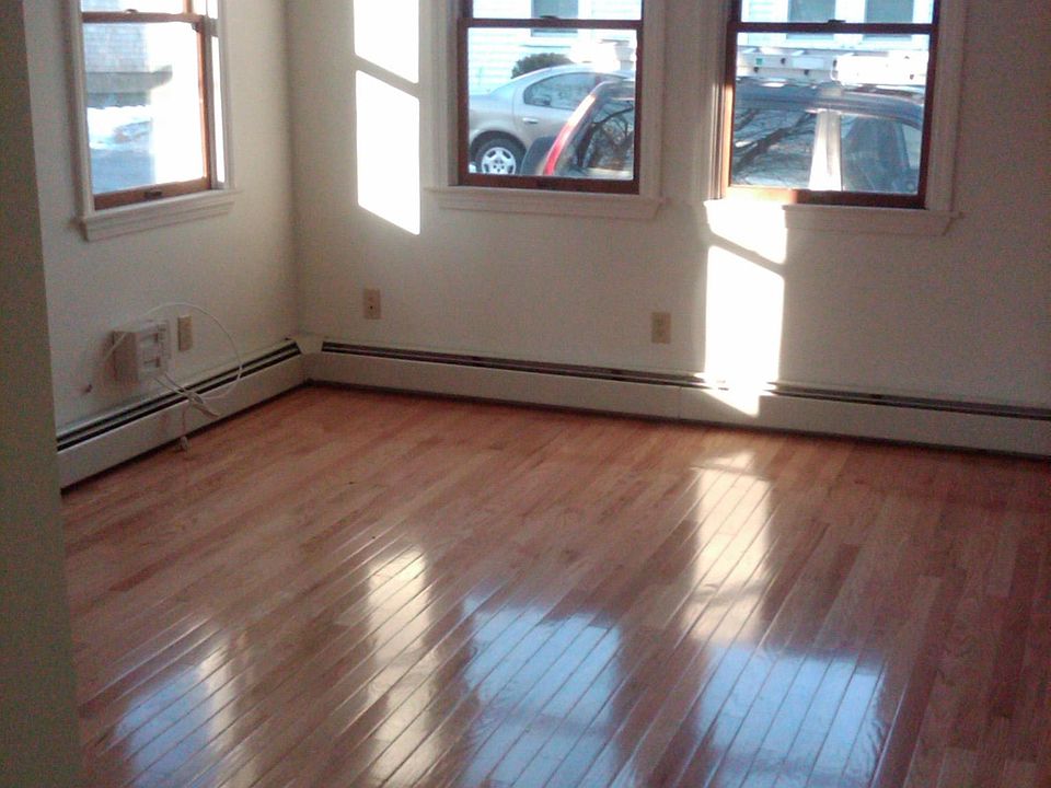 1st image of 33A Fagan Ct