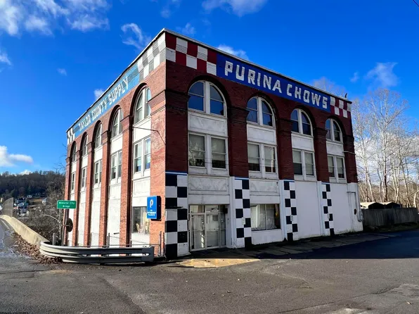 204 Latrobe St, Grafton, WV 26354