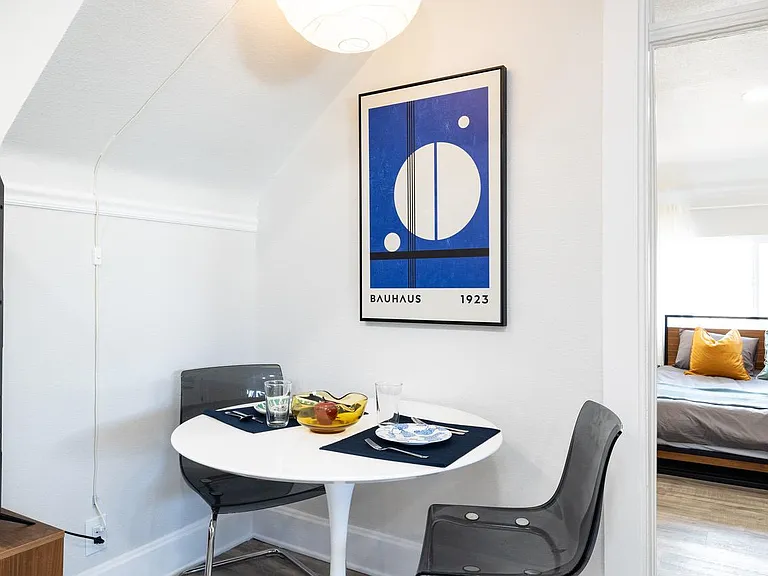 1554 Vine St #4 — Photo 4