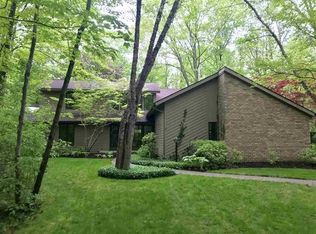 4804 Moorland Ct, Midland, MI 48640