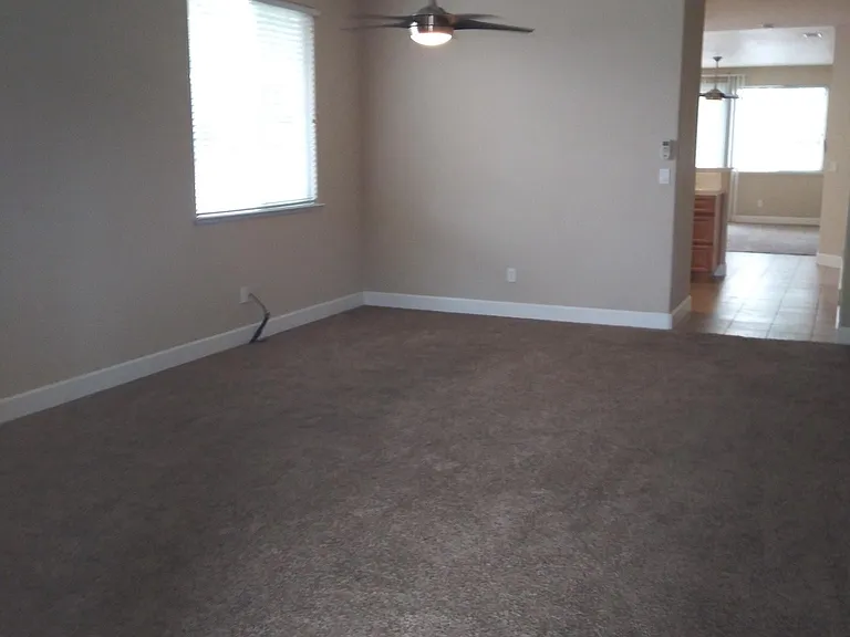 563 Beckman Way — Photo 5