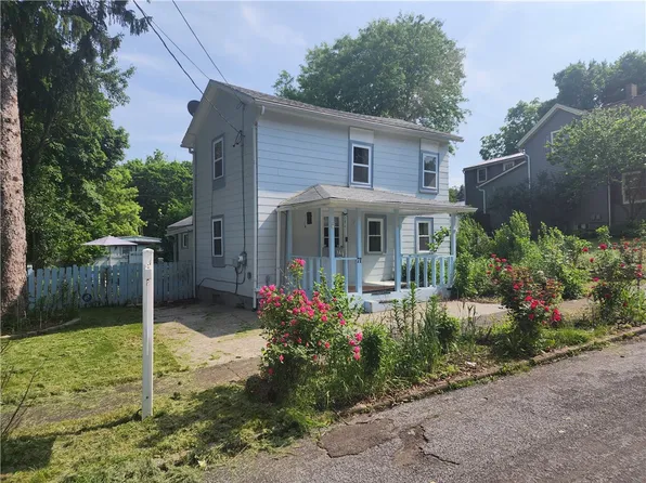 71 Hopkins St, Mount Morris, NY 14510