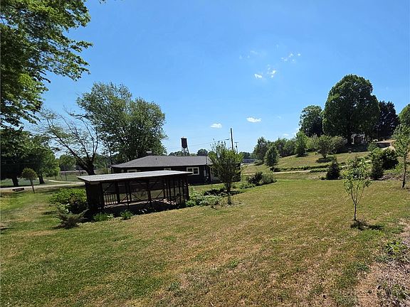 4th image of 145 Black Oak Ridge Road
